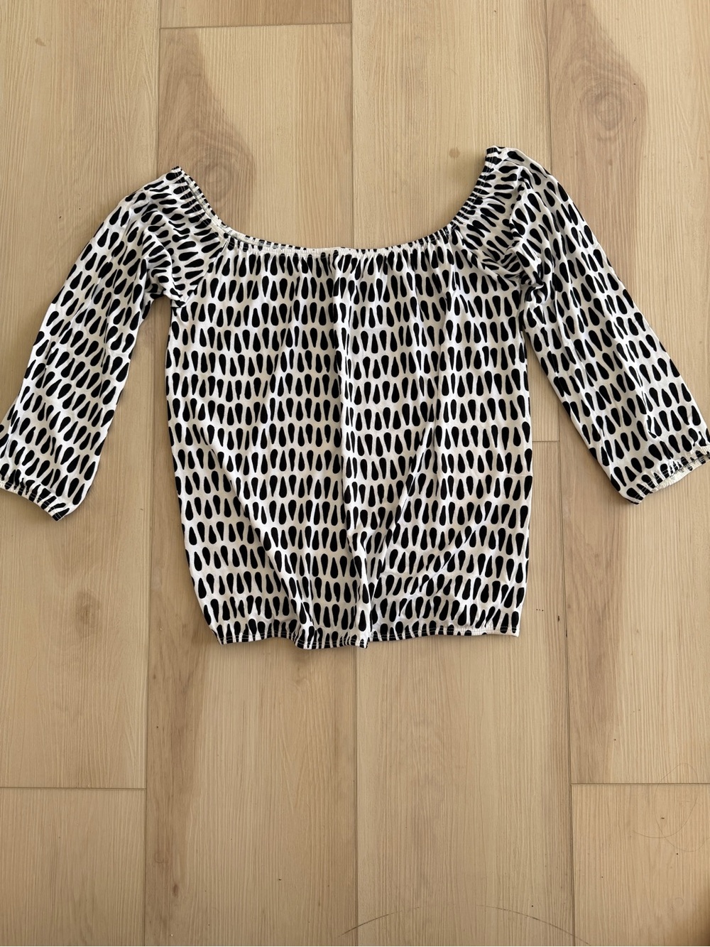 Ava Sky Top Brooklyn in Raindrop Print EUC - Size Small